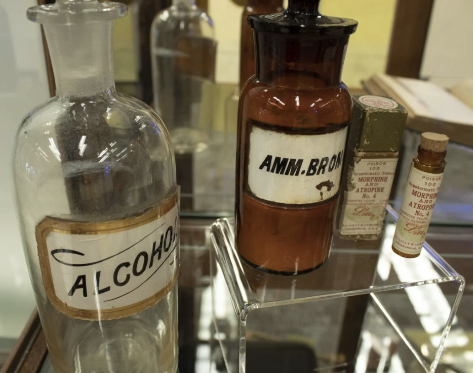 drugs used to treat hysteria